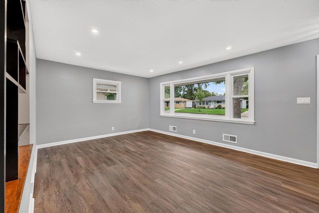 8254 W Daphne STREET, Milwaukee, WI 53223