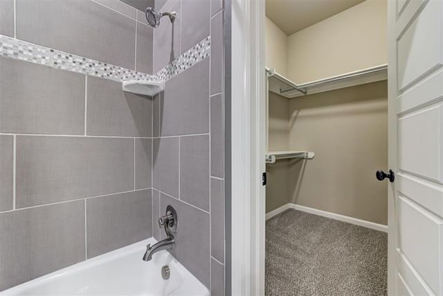 15504 Kestral Park Court, Edmond, OK 73013