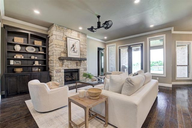 15504 Kestral Park Court, Edmond, OK 73013