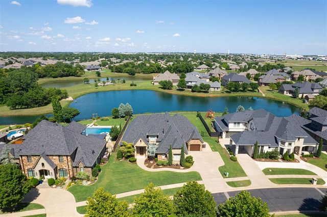 15504 Kestral Park Court, Edmond, OK 73013