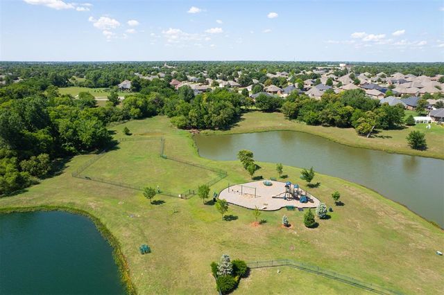 15504 Kestral Park Court, Edmond, OK 73013