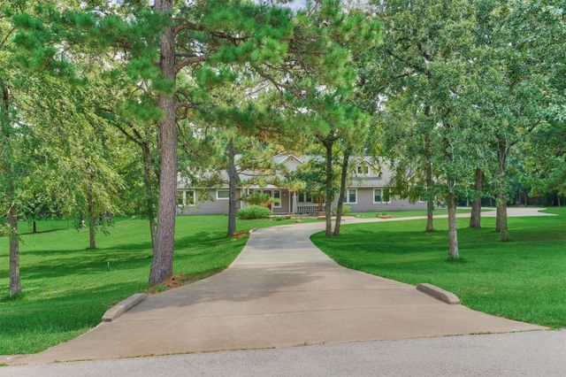 32210 Park Meadow Pass, Magnolia, TX 77355