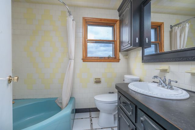 66 Littleworth Road, Dover, NH 03820