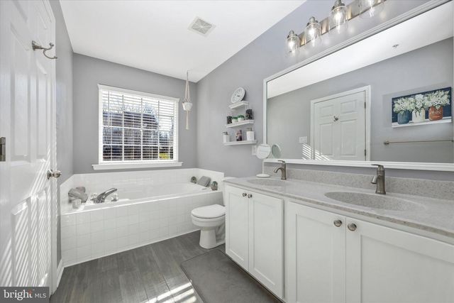 1512 CHESSIE CT, Mount Airy, MD 21771