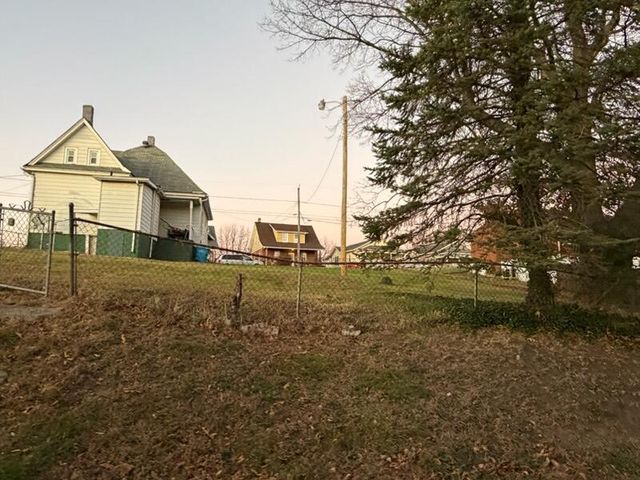 1730 MOORMAN AVE, Roanoke, VA 24017