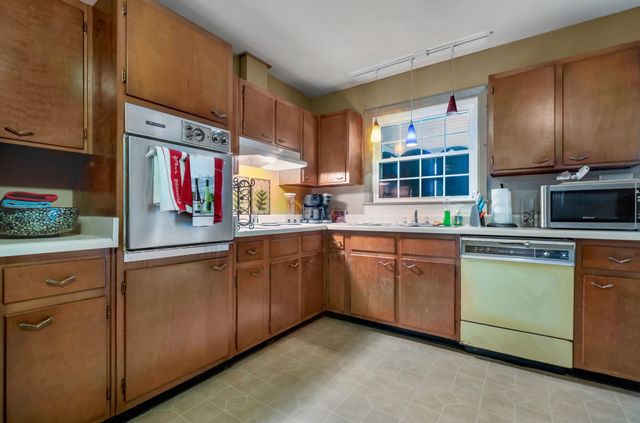 1716 S Meridian Street, Tallahassee, FL 32301