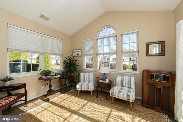 232 SNOWY EGRET LN, West Deptford, NJ 08086