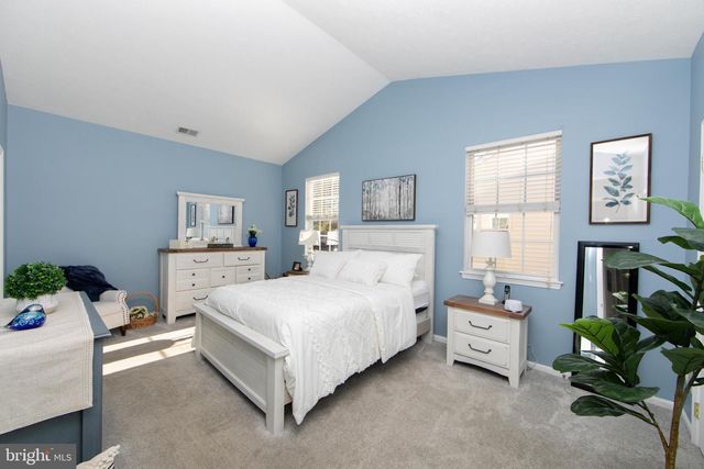 232 SNOWY EGRET LN, West Deptford, NJ 08086