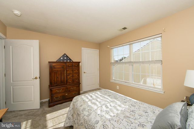 232 SNOWY EGRET LN, West Deptford, NJ 08086