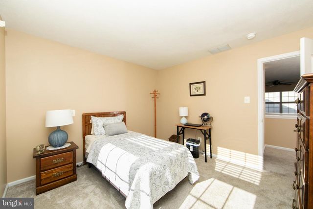 232 SNOWY EGRET LN, West Deptford, NJ 08086