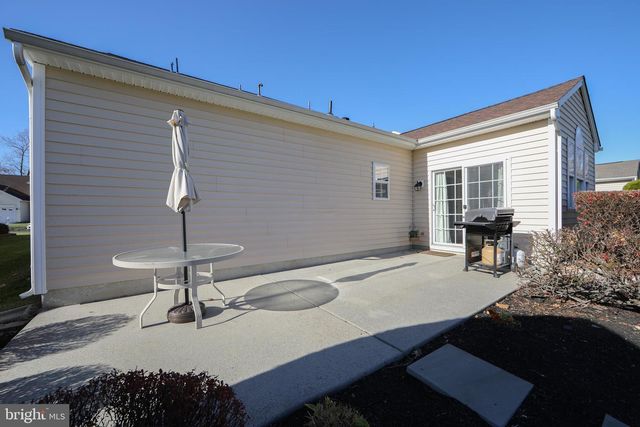 232 SNOWY EGRET LN, West Deptford, NJ 08086