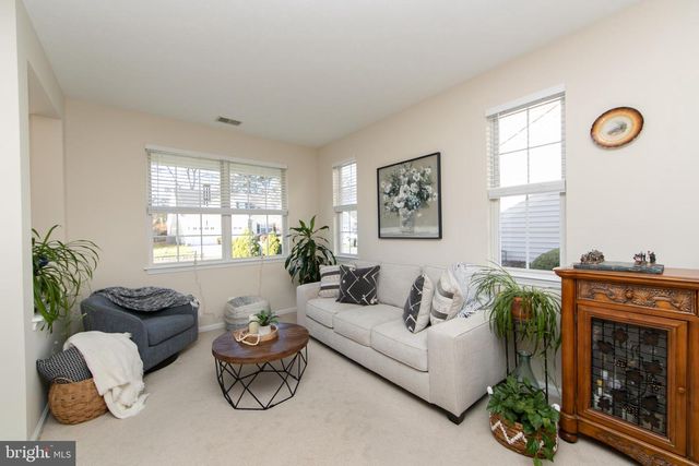 232 SNOWY EGRET LN, West Deptford, NJ 08086