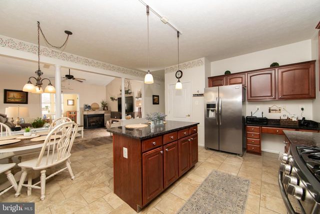 232 SNOWY EGRET LN, West Deptford, NJ 08086