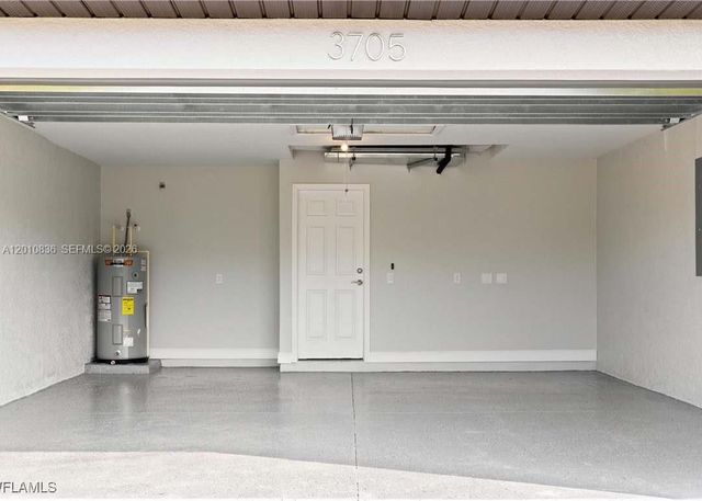 604 WILMINGTON, Cape Coral, FL 33993