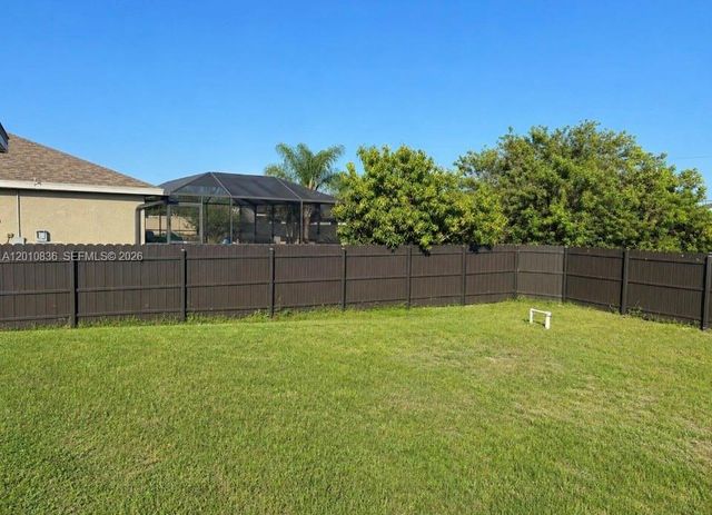 604 WILMINGTON, Cape Coral, FL 33993