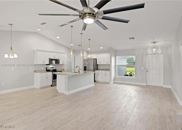 604 WILMINGTON, Cape Coral, FL 33993