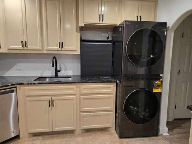 917 Adele Street, Houston, TX 77009