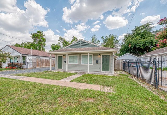 917 Adele Street, Houston, TX 77009