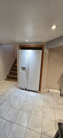 5135 W Roscoe Street B, Chicago, IL 60641