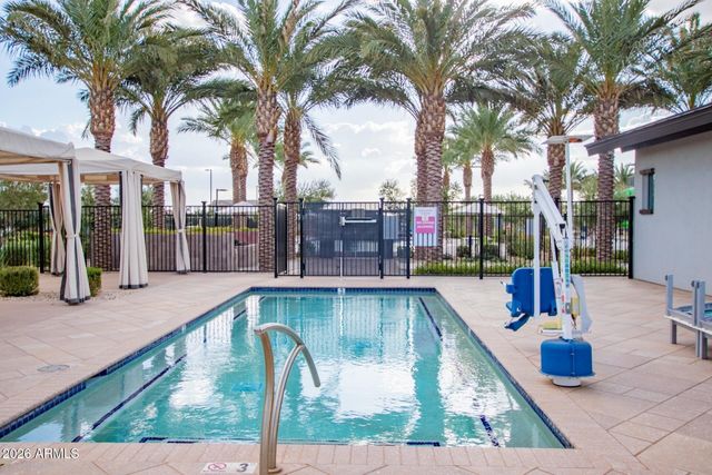 9852 E TEXAS Avenue, Mesa, AZ 85212