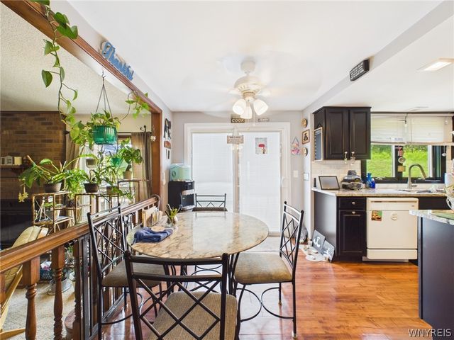 73 Larsen Lane, West Seneca, NY 14224