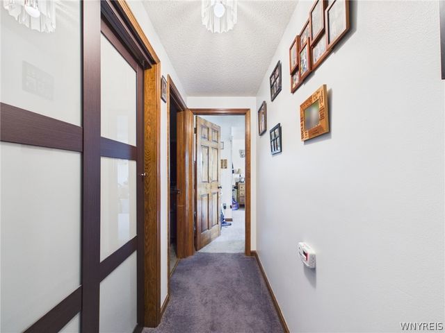 73 Larsen Lane, West Seneca, NY 14224
