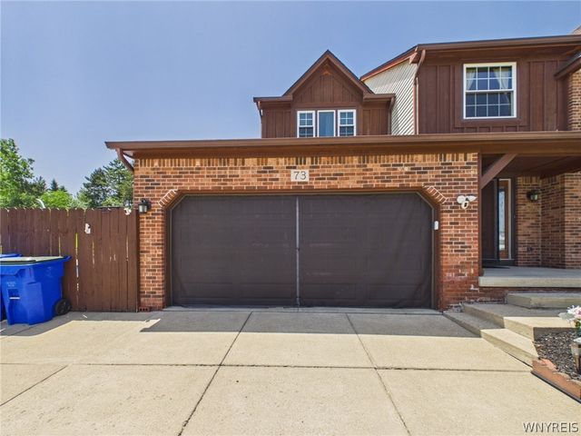 73 Larsen Lane, West Seneca, NY 14224