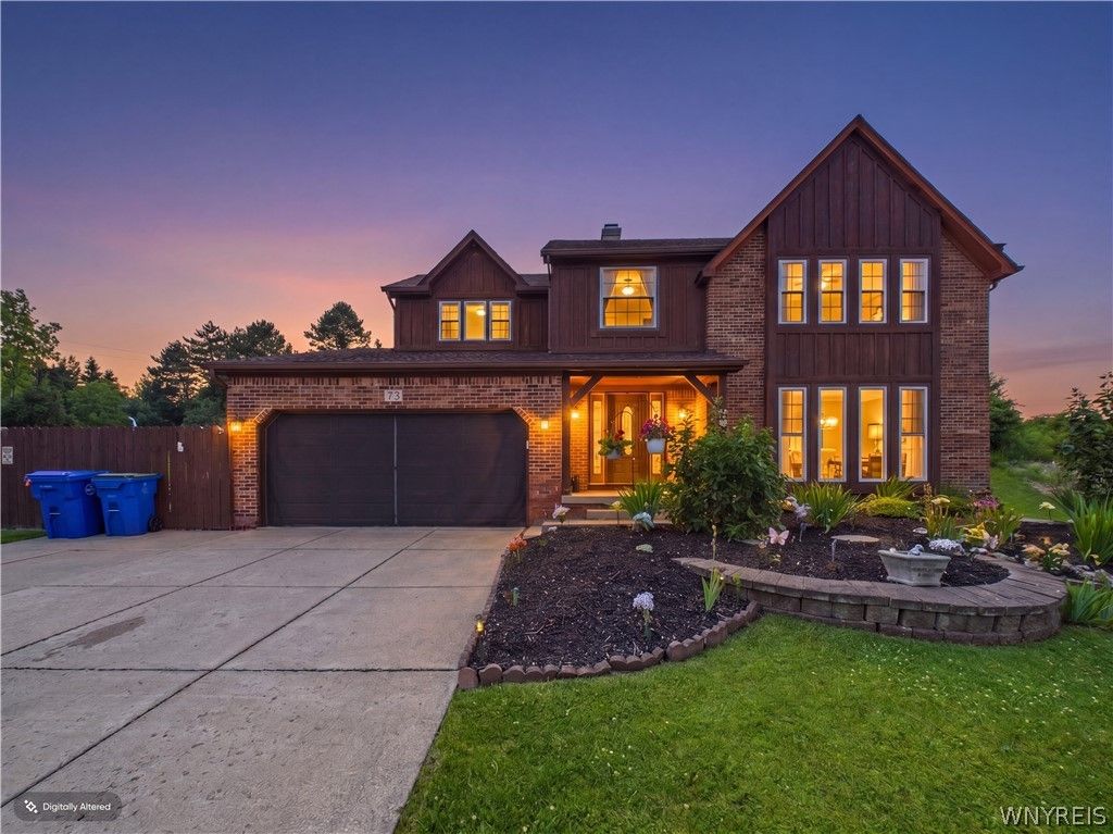 73 Larsen Lane, West Seneca, NY 14224