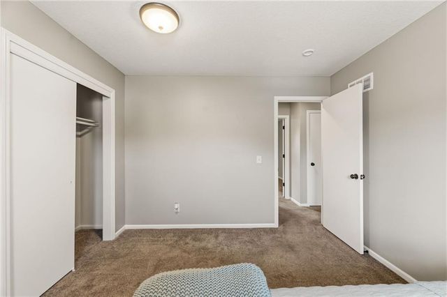 1225 E Cothrell Street, Olathe, KS 66061