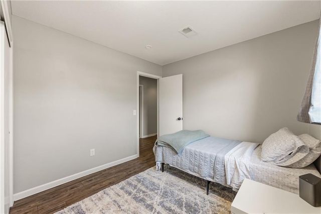 1225 E Cothrell Street, Olathe, KS 66061