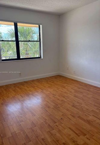 5937 Forest Hill Blvd 204, West Palm Beach, FL 33415