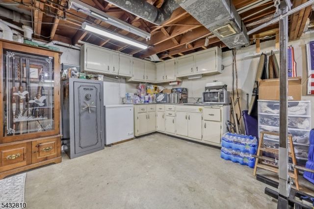 44 Terhune Ave, Passaic City, NJ 07055