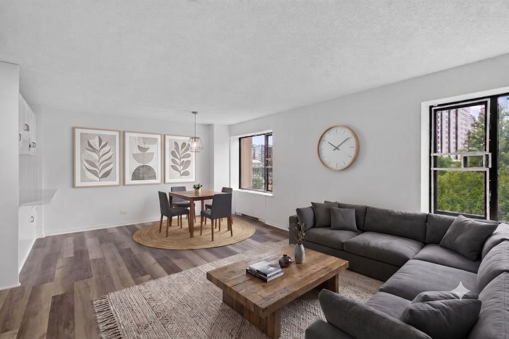 19 S 1st Street B305, Minneapolis, MN 55401