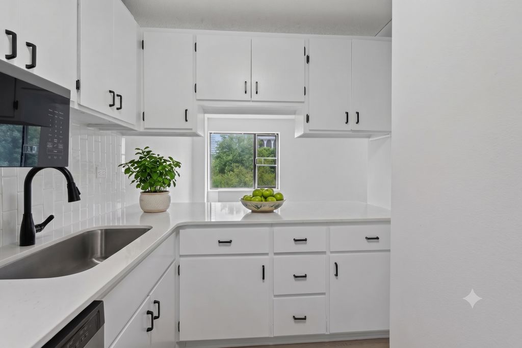19 S 1st Street B305, Minneapolis, MN 55401 — photo 3