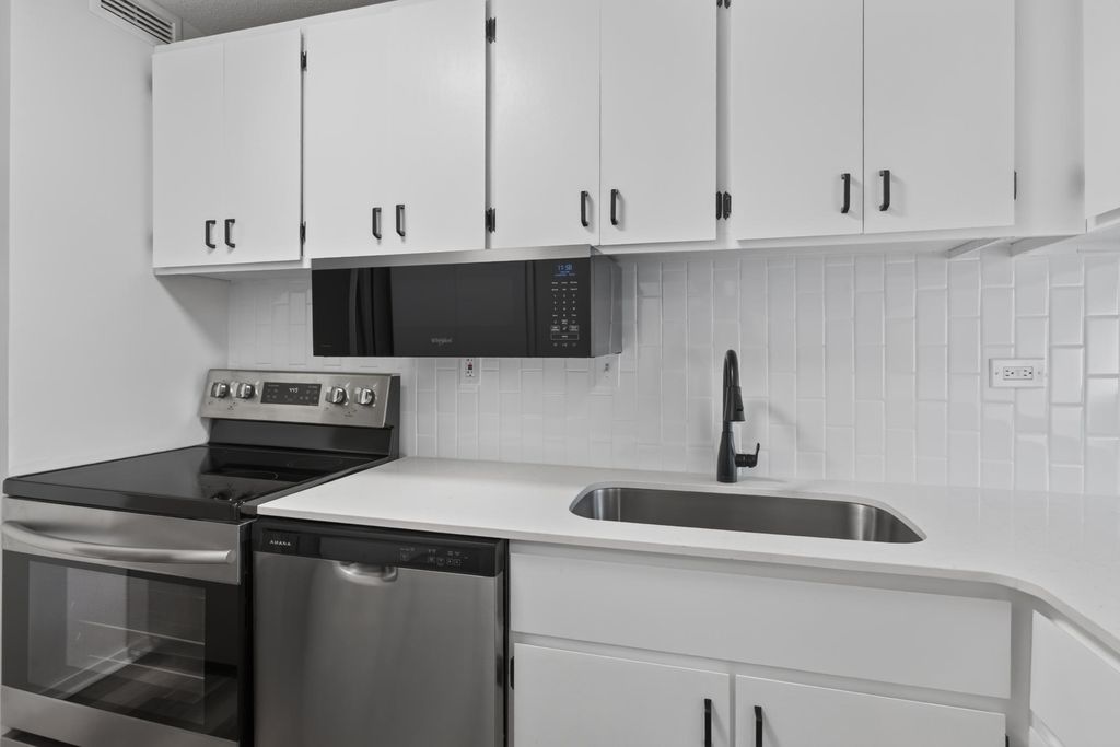 19 S 1st Street B305, Minneapolis, MN 55401 — photo 4