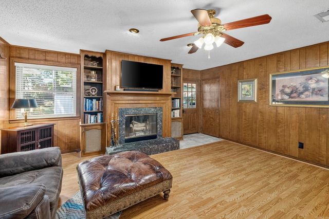 6 Beaconsfield Court, Sherwood, AR 72120