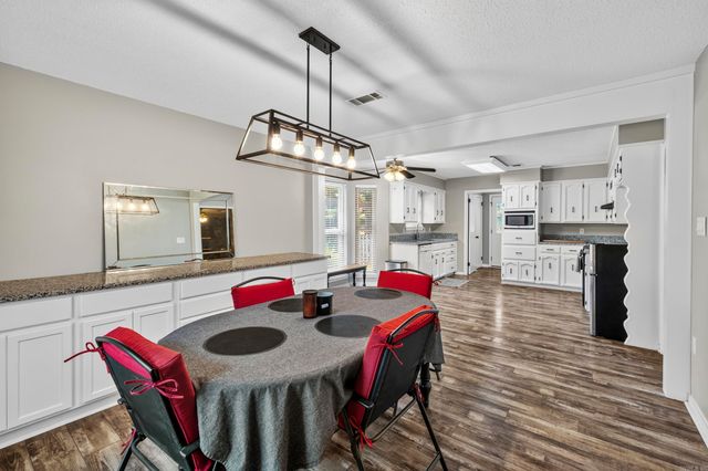 6 Beaconsfield Court, Sherwood, AR 72120
