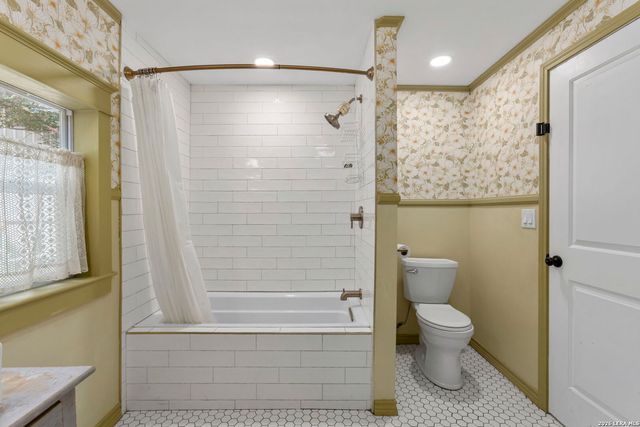 1266 Holbrook, San Antonio, TX 78218