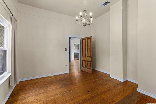 1266 Holbrook, San Antonio, TX 78218