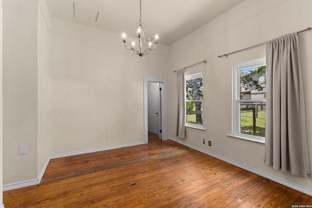 1266 Holbrook, San Antonio, TX 78218