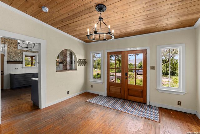 1266 Holbrook, San Antonio, TX 78218