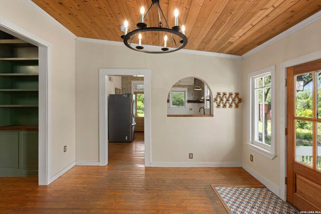 1266 Holbrook, San Antonio, TX 78218
