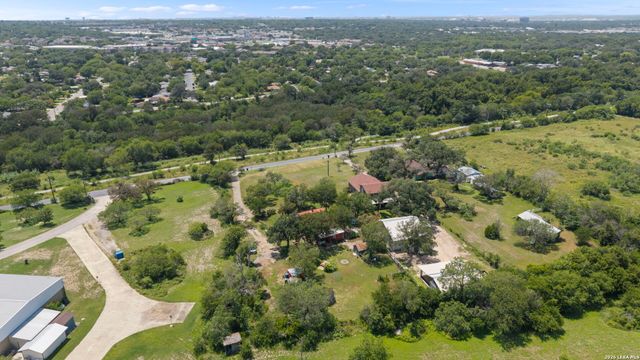 1266 Holbrook, San Antonio, TX 78218