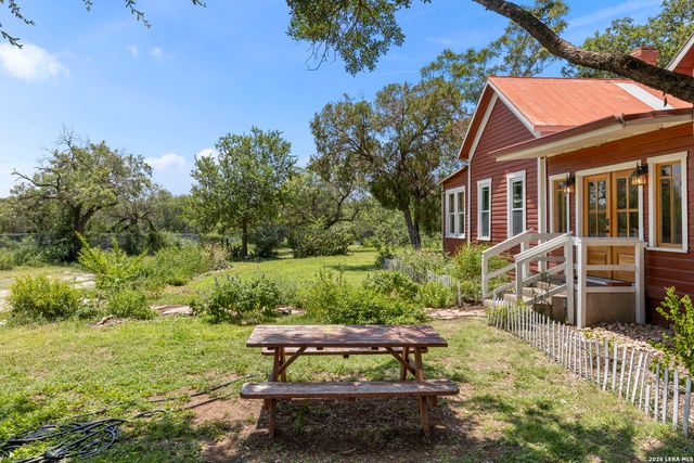 1266 Holbrook, San Antonio, TX 78218