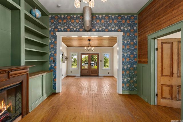 1266 Holbrook, San Antonio, TX 78218