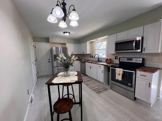 6716 Silver Skate Drive, Liberty Twp, OH 45044