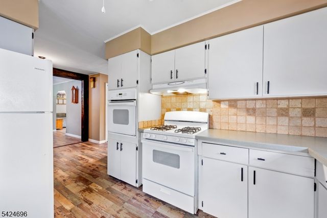 13 New St, Stanhope Boro, NJ 07874