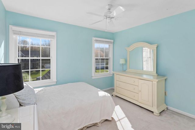 14 HONEYSUCKLE DR, Robbinsville, NJ 08691