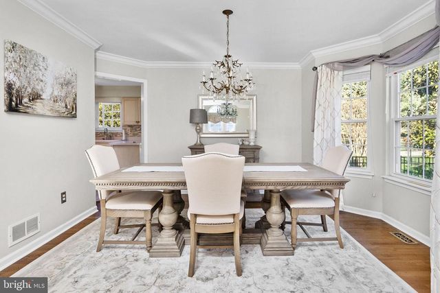 14 HONEYSUCKLE DR, Robbinsville, NJ 08691