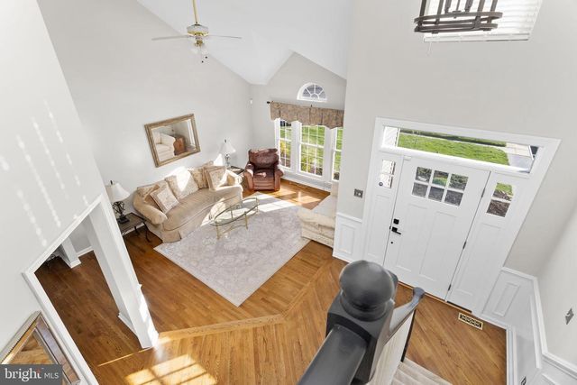 14 HONEYSUCKLE DR, Robbinsville, NJ 08691
